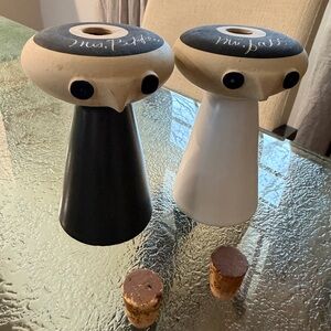 Bennington VT Potters Mr Salt & Mrs Pepper by David Gil Pottery Vintage Shakers